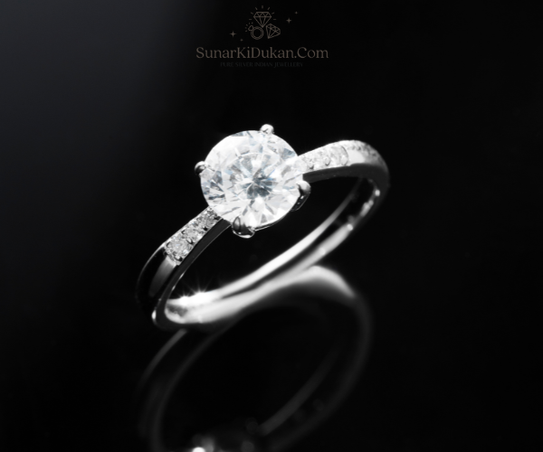 Benefits of Moissanite stones