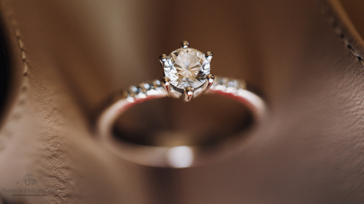 Explore the Moissanite Buying Guide