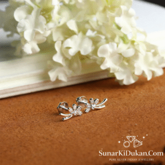 Curve Floral Silver Stud